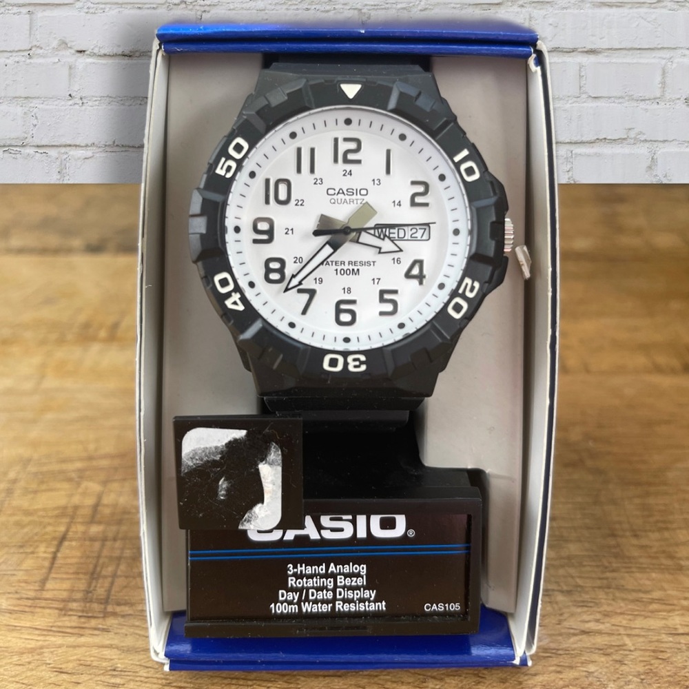 NEW SPORTY WATCH